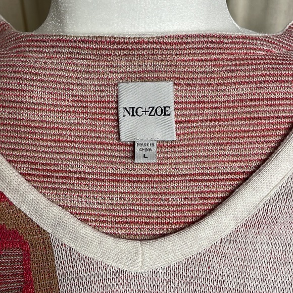 NIC+ZOE - CREAM BASE W/ CORAL & ORANGE FLOWERS VNECK SWEATER SIZE LARGE - Picture 13 of 15